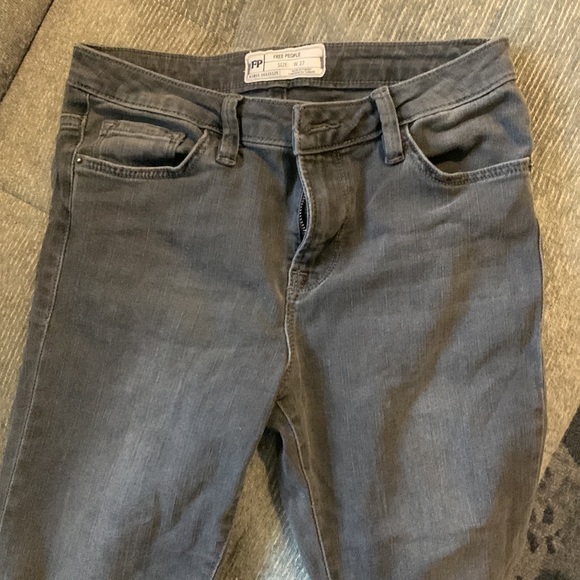 Free People Washed black raw hem jeans - Picture 2 of 5
